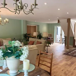 The Croft Holiday home Cowbridge